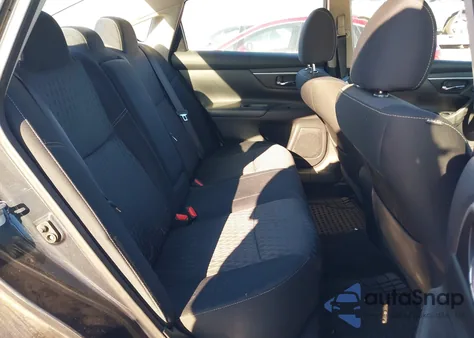 2017 Nissan Altima 2.5 Sv z USA, uszkodzony, nr VIN 1N4AL3AP3HC193107